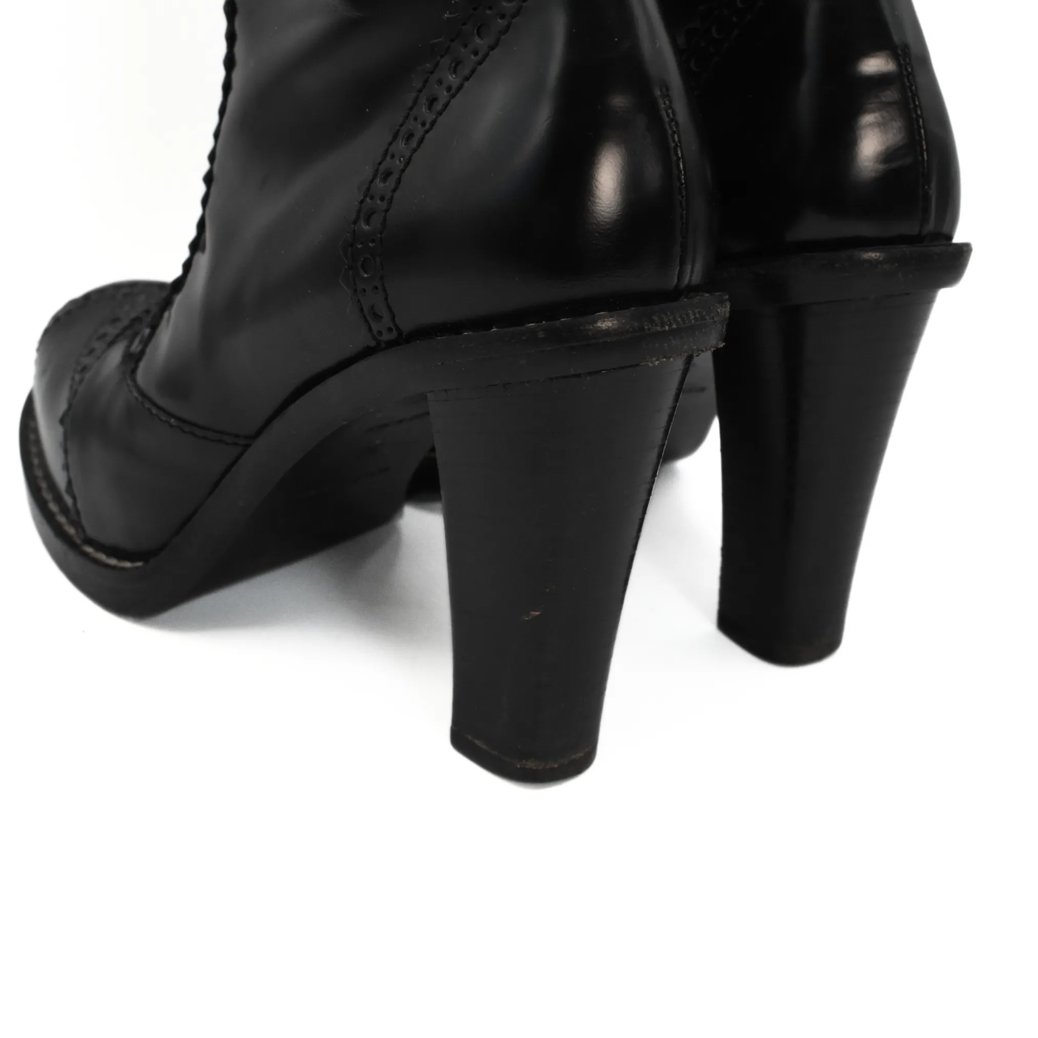 Balenciaga 'Brogue' Ankle Boots - Women's 36