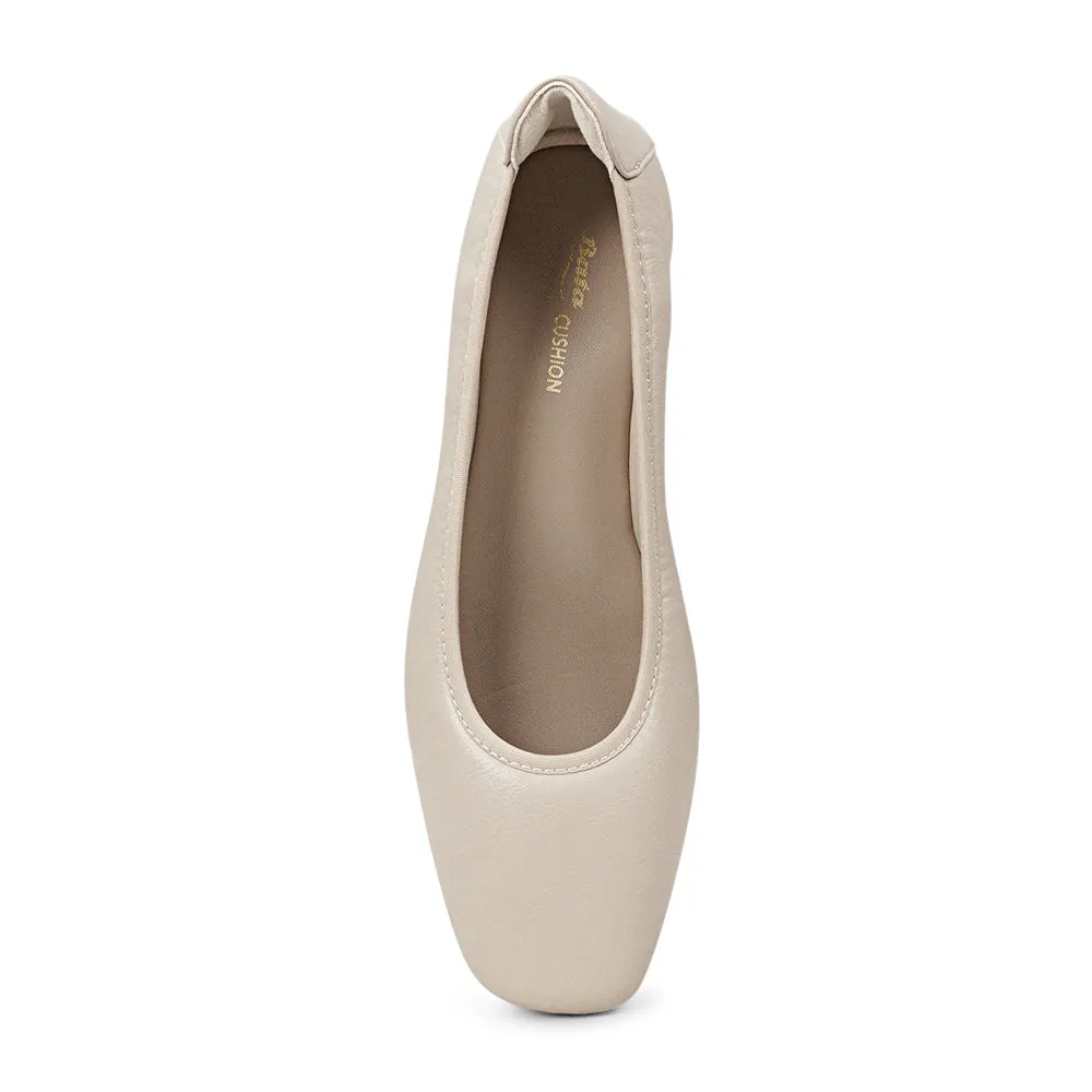 Bata Comfit Casual CATLYN Flat Shoes for Women