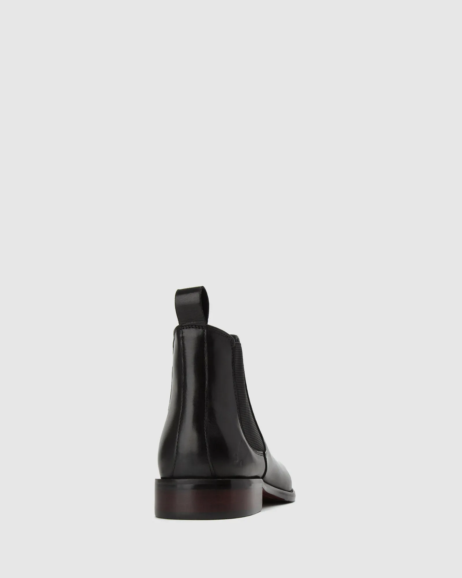 EVAN Leather Chelsea Boots