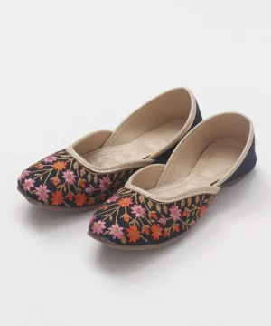 Floral Embroidery Jutti Flats