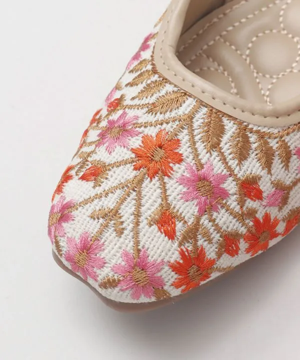Floral Embroidery Jutti Flats