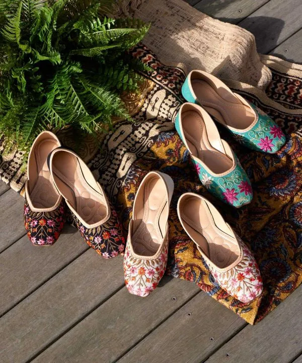 Floral Embroidery Jutti Flats