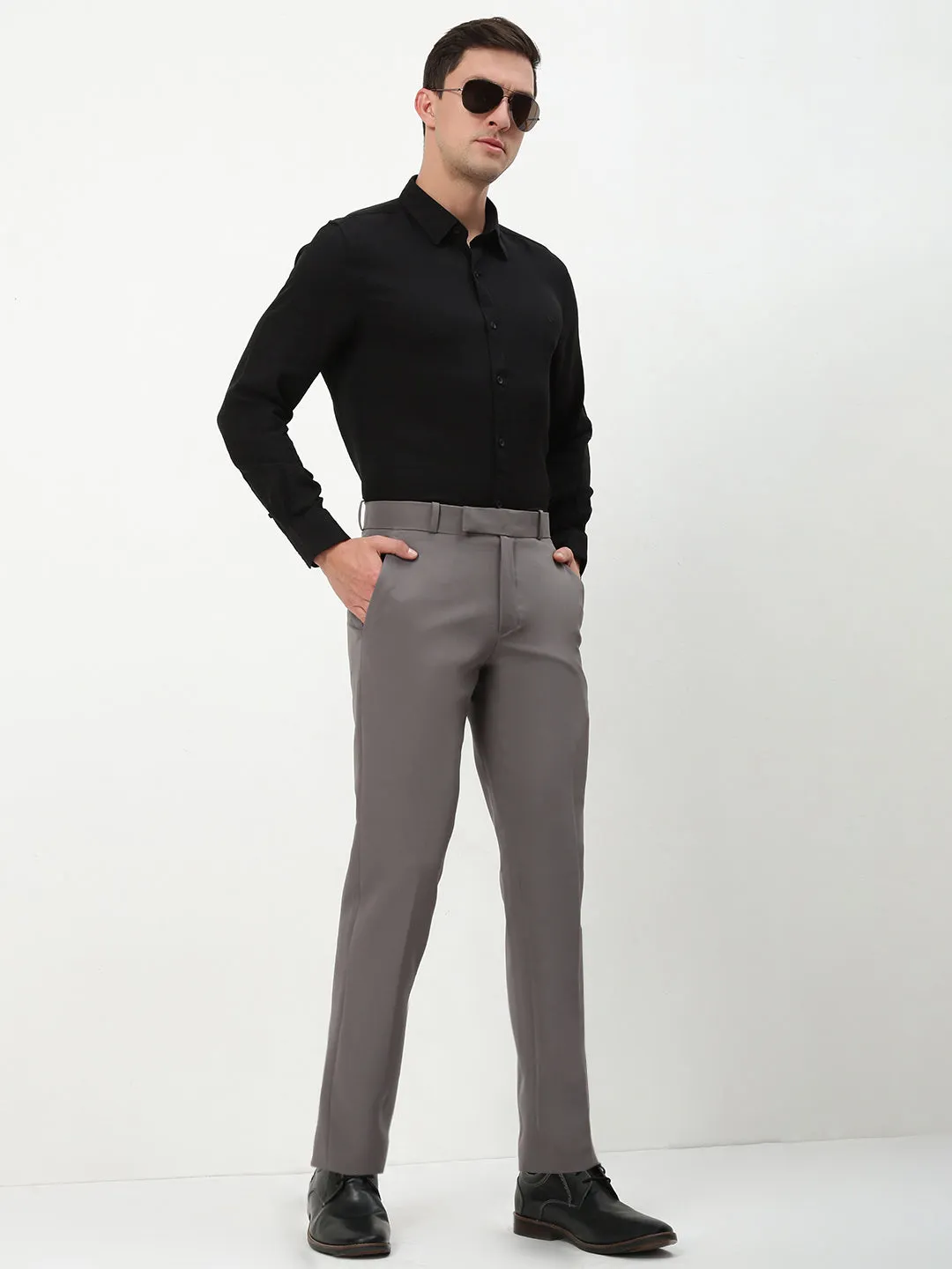 Men Grey Solid Slim Fit Formal Trousers