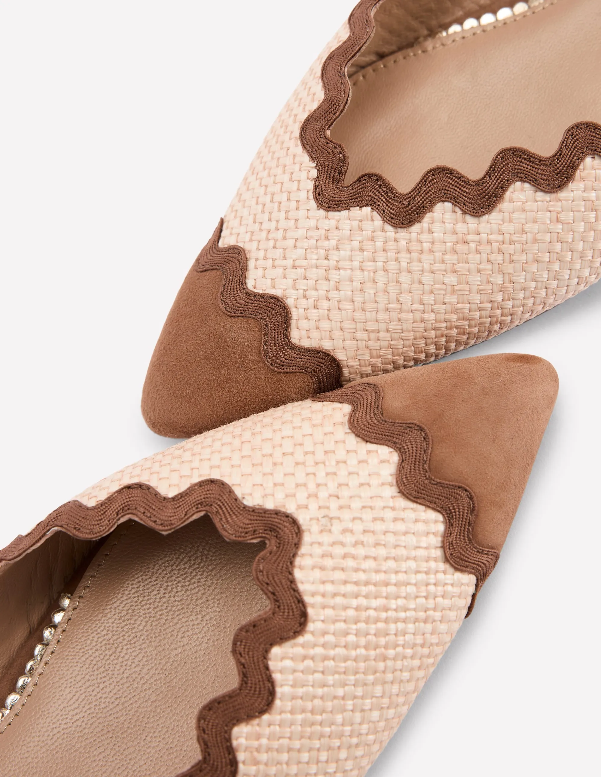 Ric Rac Detail Pointed Flats-Natural/ Tan