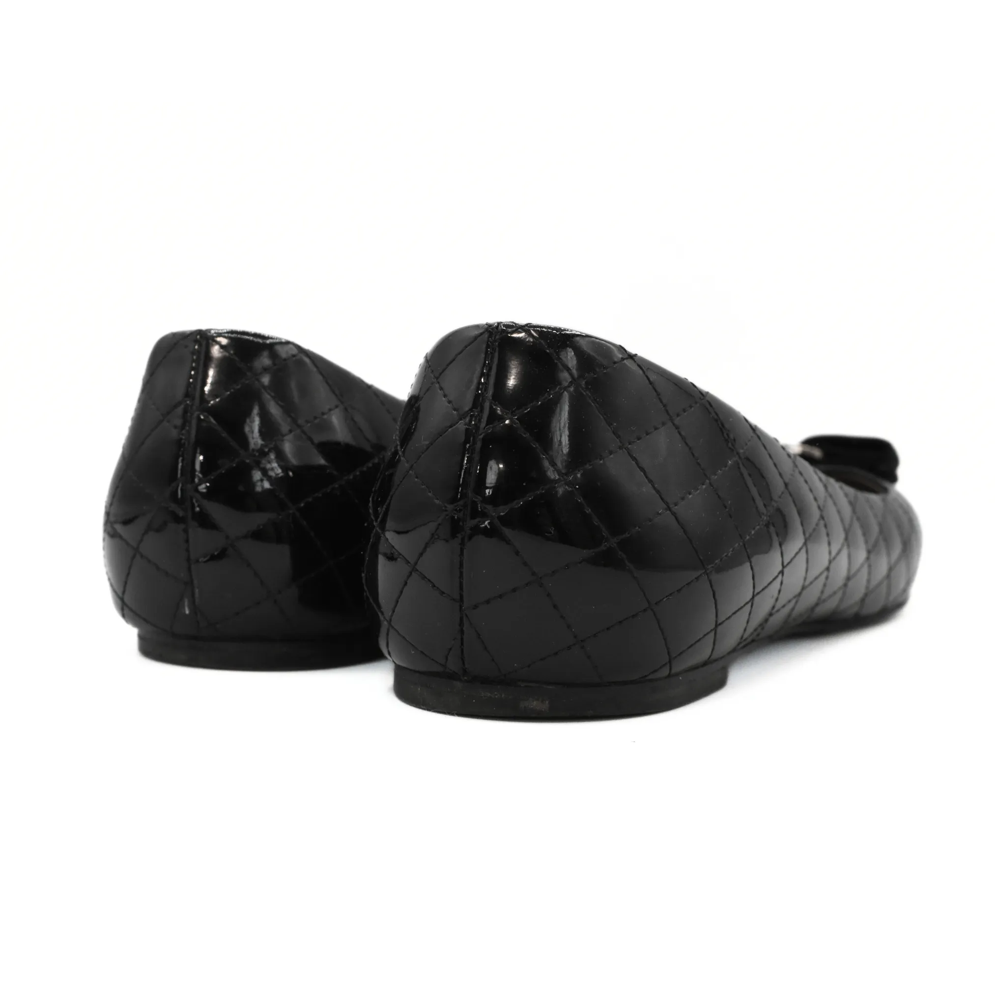 Salvatore Ferragamo 'Vera' Flats - Women's 9