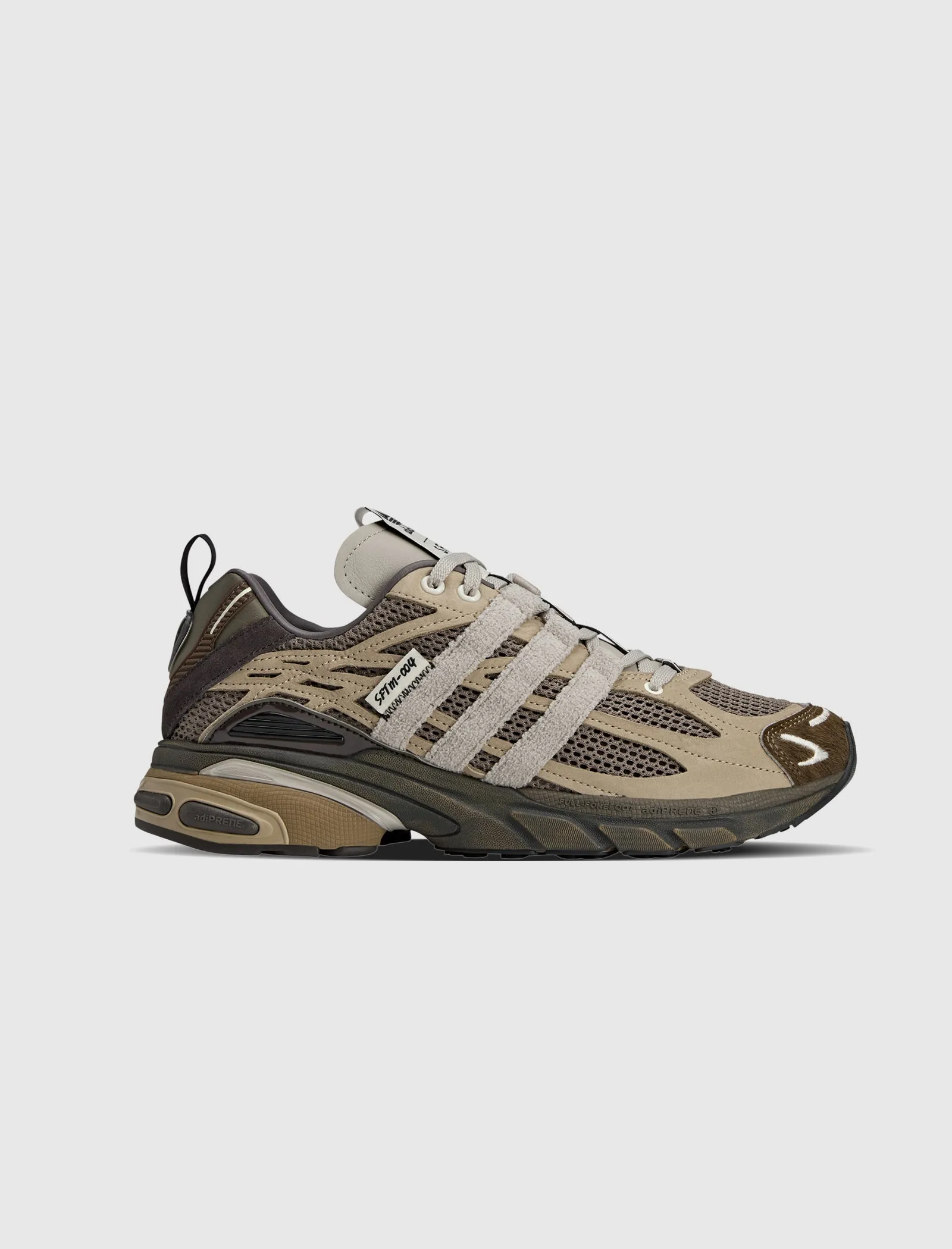 SONG FOR THE MUTE X ADISTAR CUSHION "BROWN"