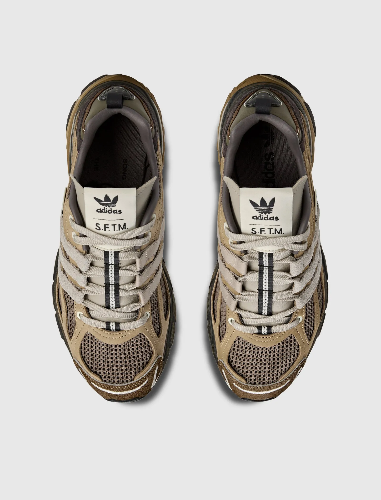 SONG FOR THE MUTE X ADISTAR CUSHION "BROWN"