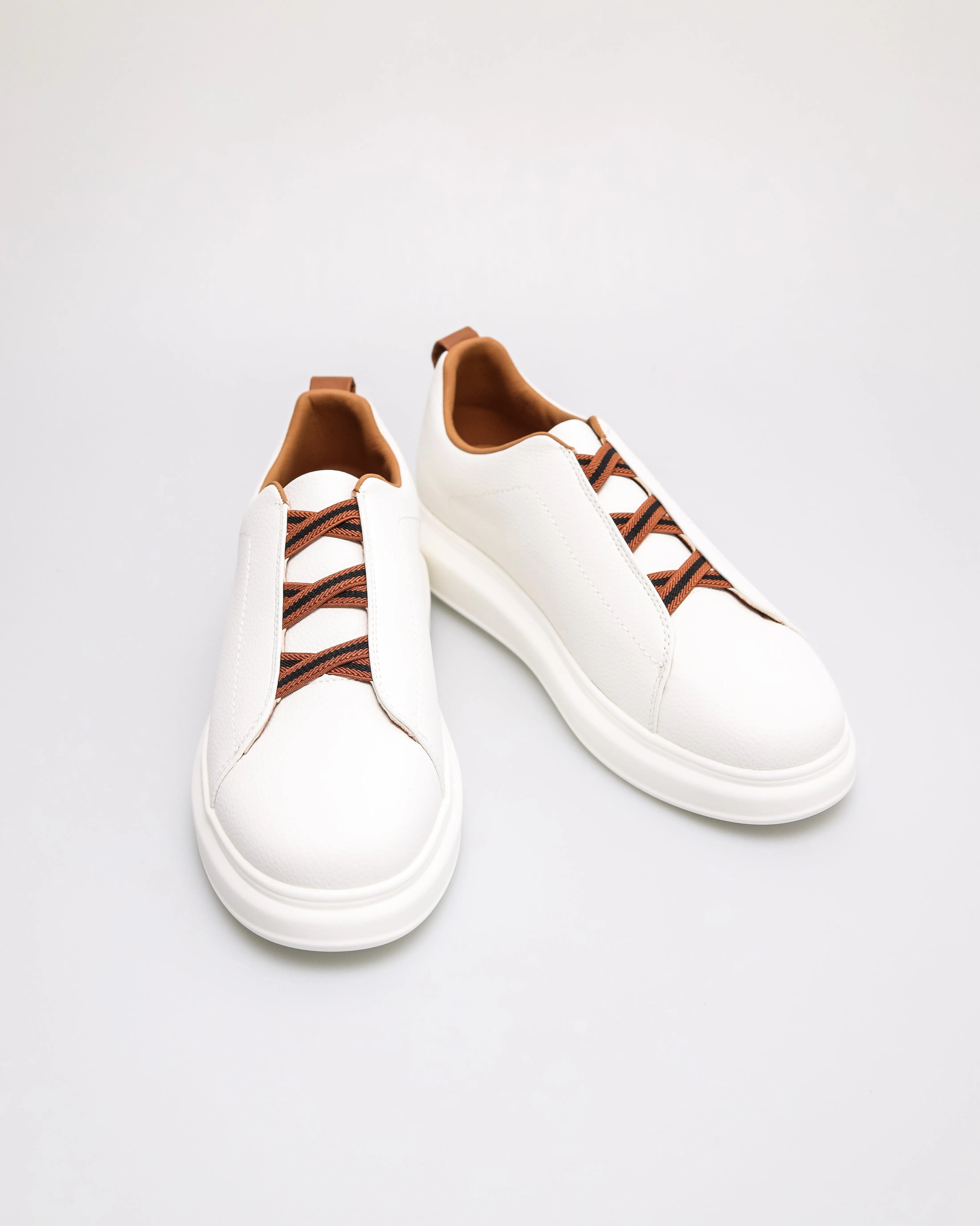 Tomaz C687 Men's Crisscross Elastic Strap Sneakers