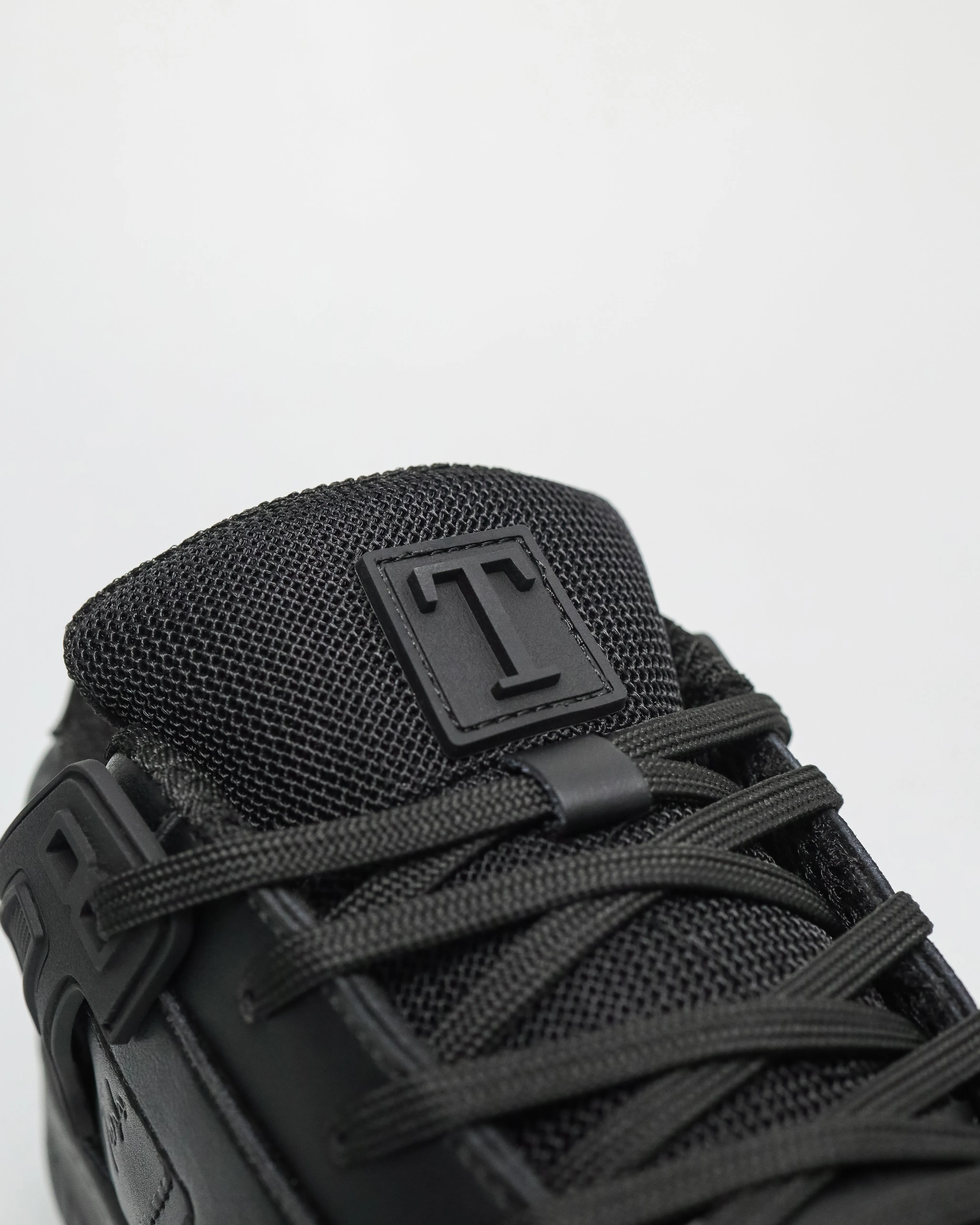 Tomaz TBB027 Men's Urban Stealth Sneakers