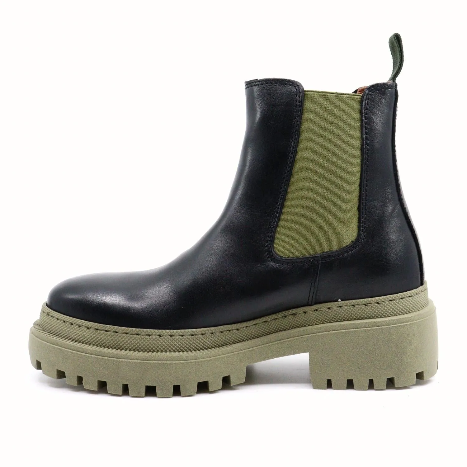 Women's Iona Chelsea Boots In Black Khaki
