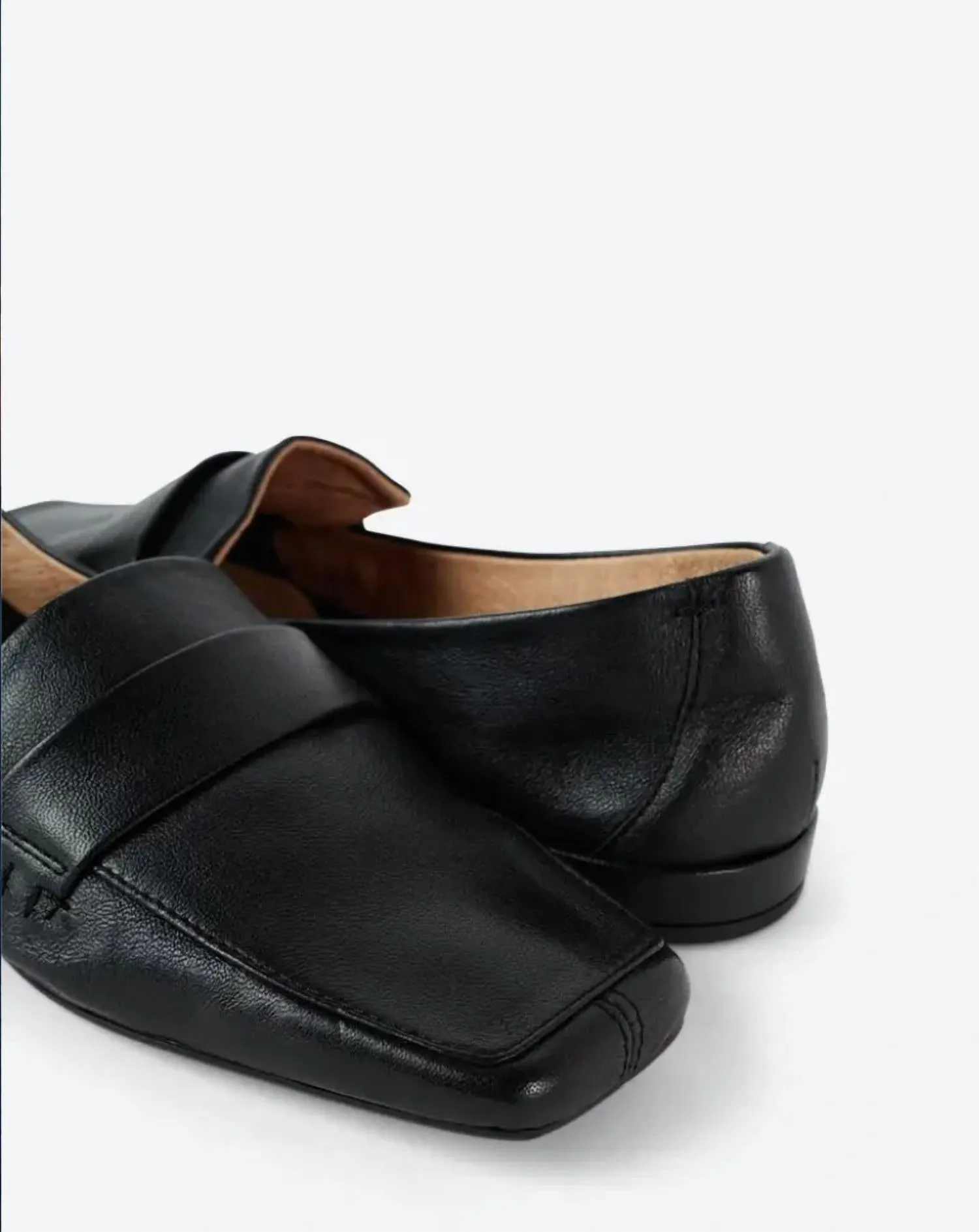 Women's Pinky Loafer In Black