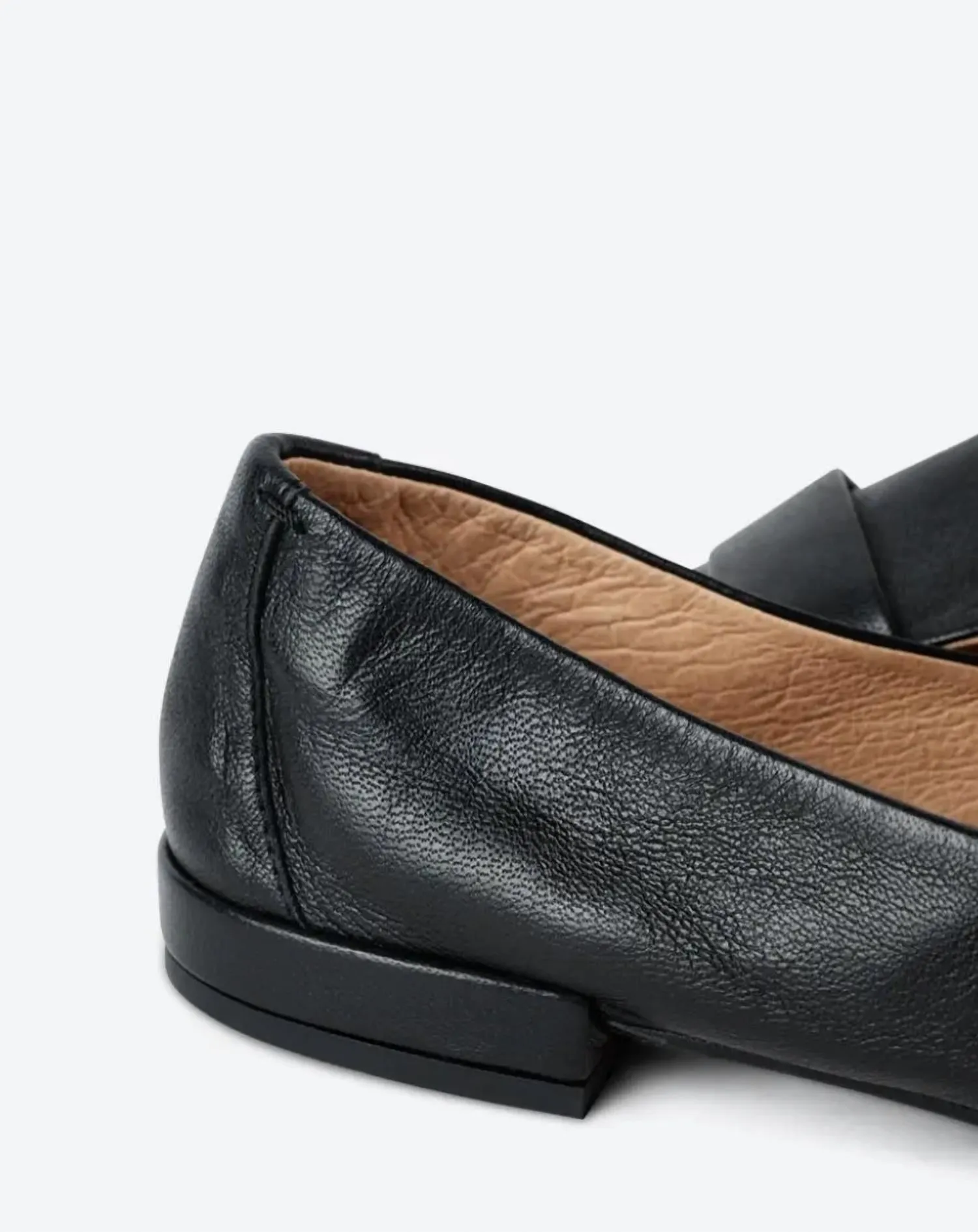 Women's Pinky Loafer In Black